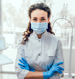 Dentist ready for a smile transformation cosmetic treatment in Worcester & Central, MA